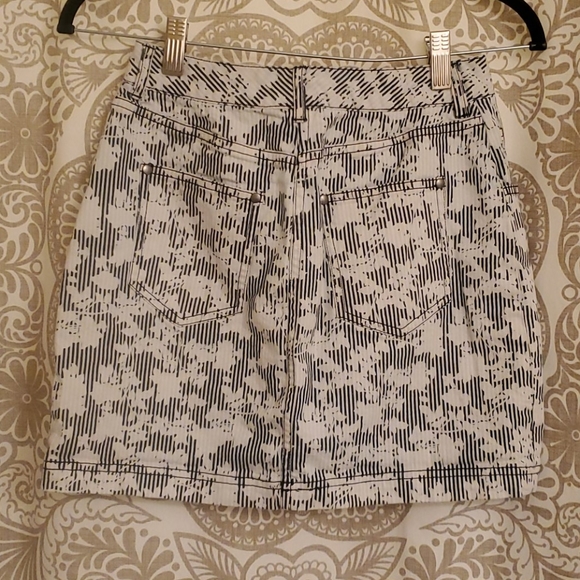 BDG striped floral denim skirt - Picture 3 of 4